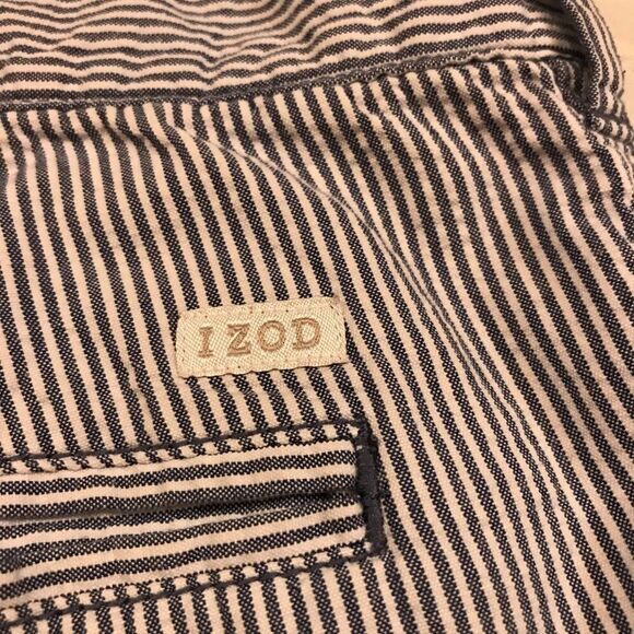 Izod blue/white stripe casual/golf shorts size 36 - Picture 3 of 4